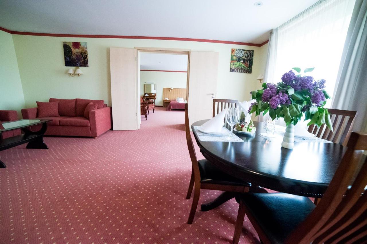 Hotel Tigra Priekuļi Exteriér fotografie