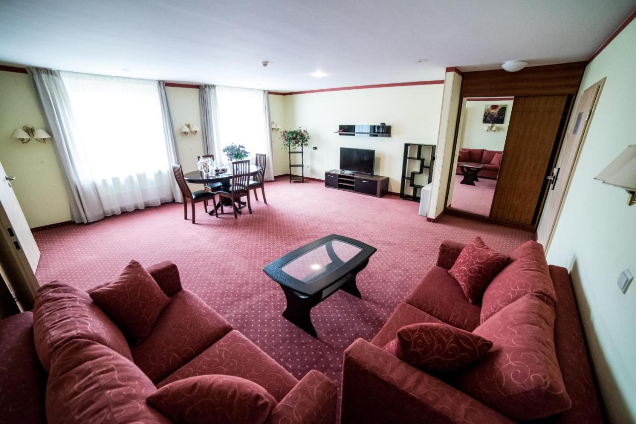 Hotel Tigra Priekuļi Exteriér fotografie