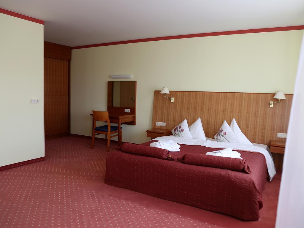 Hotel Tigra Priekuļi Exteriér fotografie