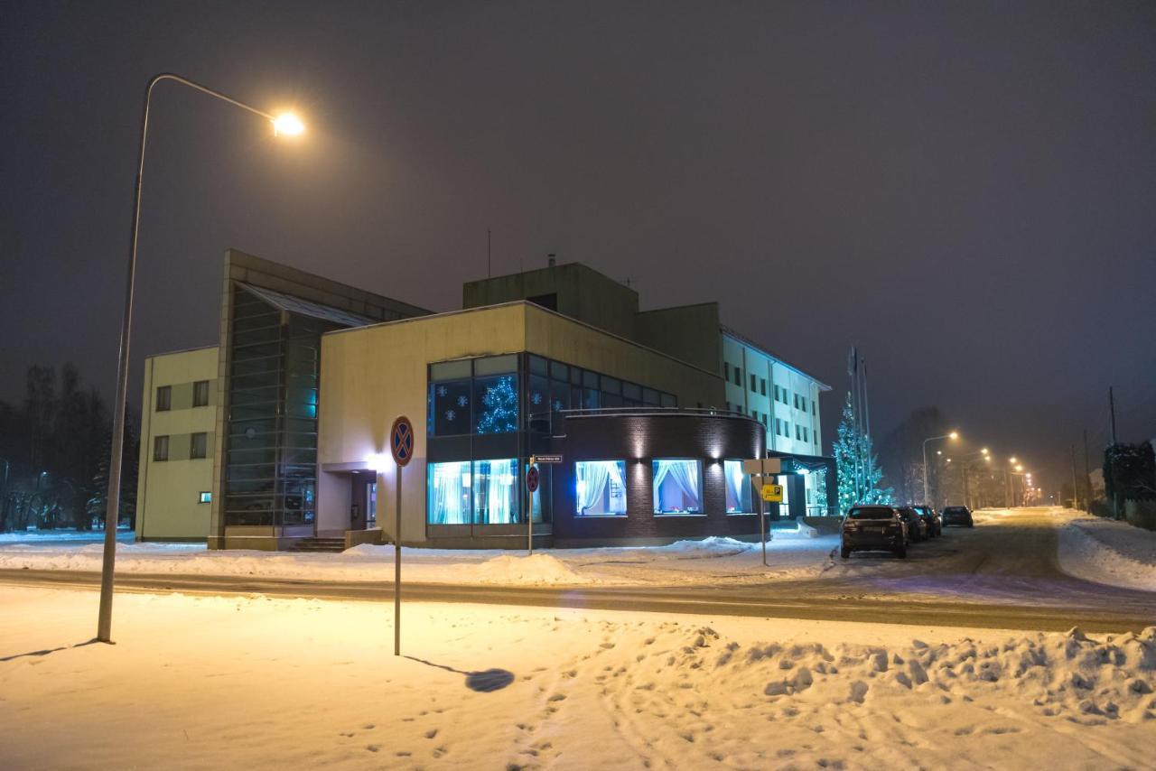 Hotel Tigra Priekuļi Exteriér fotografie
