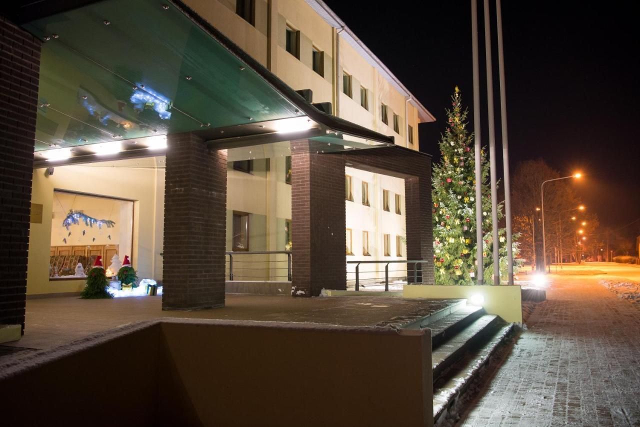 Hotel Tigra Priekuļi Exteriér fotografie