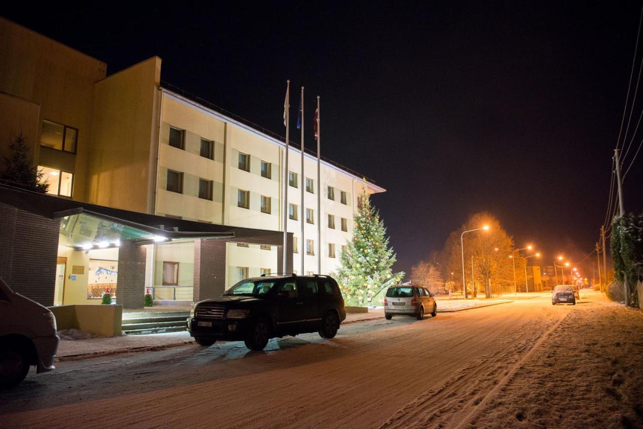 Hotel Tigra Priekuļi Exteriér fotografie