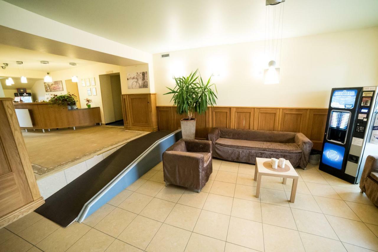 Hotel Tigra Priekuļi Exteriér fotografie
